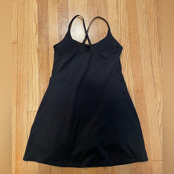 Iuga Black Workout Dress with Built-in-Shorts - Size M - Picture 2 of 6